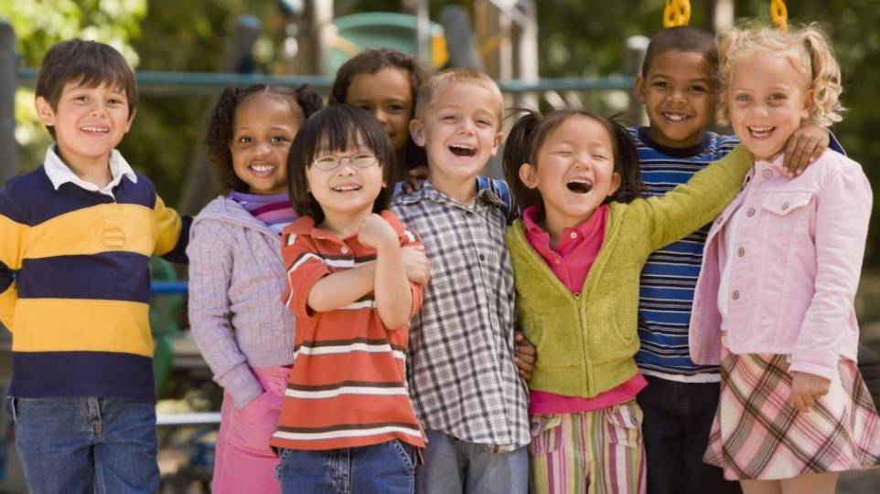 چگونه با کودکمان در مورد نژاد صحبت کنیم