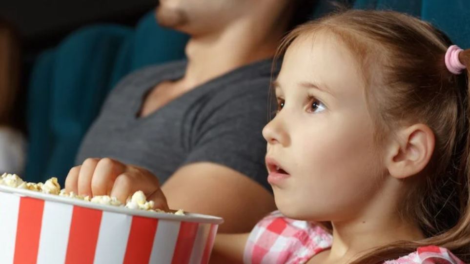 سینما و کودک: سن و نکات مهم سینما رفتن با بچه‌ها